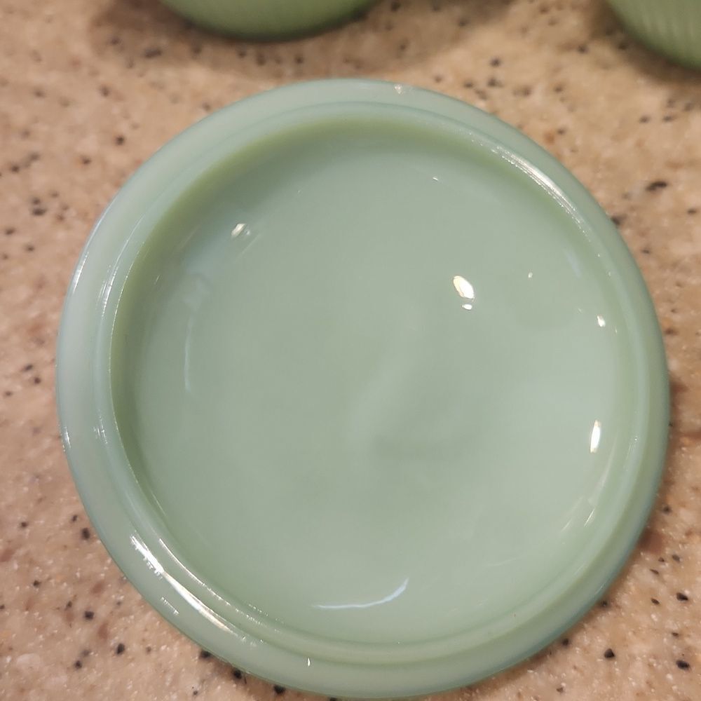 Vintage Jadeite Fire King Sugar and Creamer Set - Picture 3 of 6
